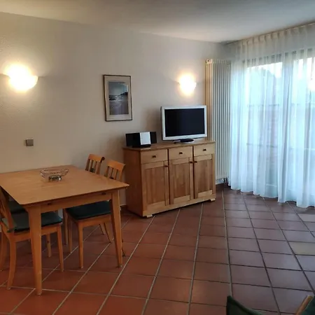 Apartment Kranich - Mit Terrasse Dewichow
